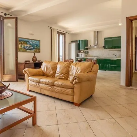 Studio Fur 5 Personen Ca 95 Qm In Gallipoli, Apulien Provinz Lecce * Gallipoli